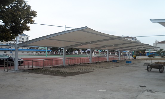 膜結(jié)構(gòu)停車(chē)棚