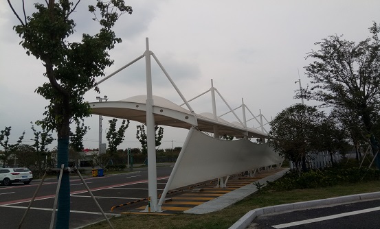 膜結構充電樁